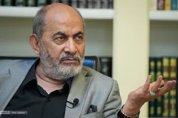 دلیل نساختن بمب اتم که امام به رفیق دوست گفت چه بود؟